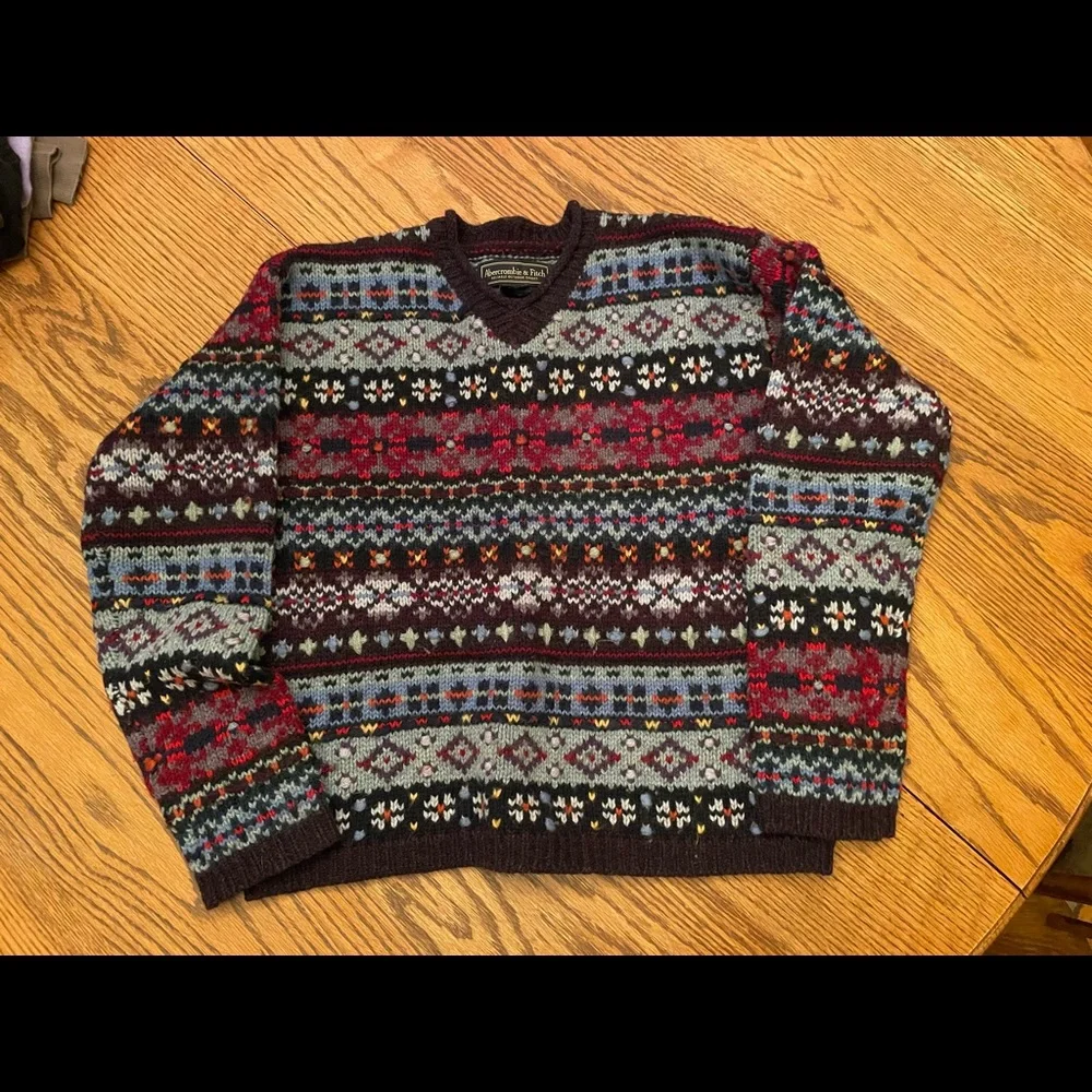 Abercrombie & Fitch wool sweater size small - Picture 1 of 2